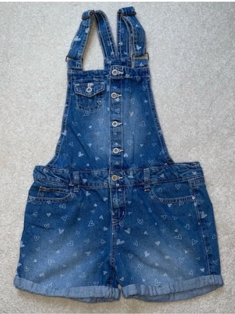 Lei shortalls with hearts